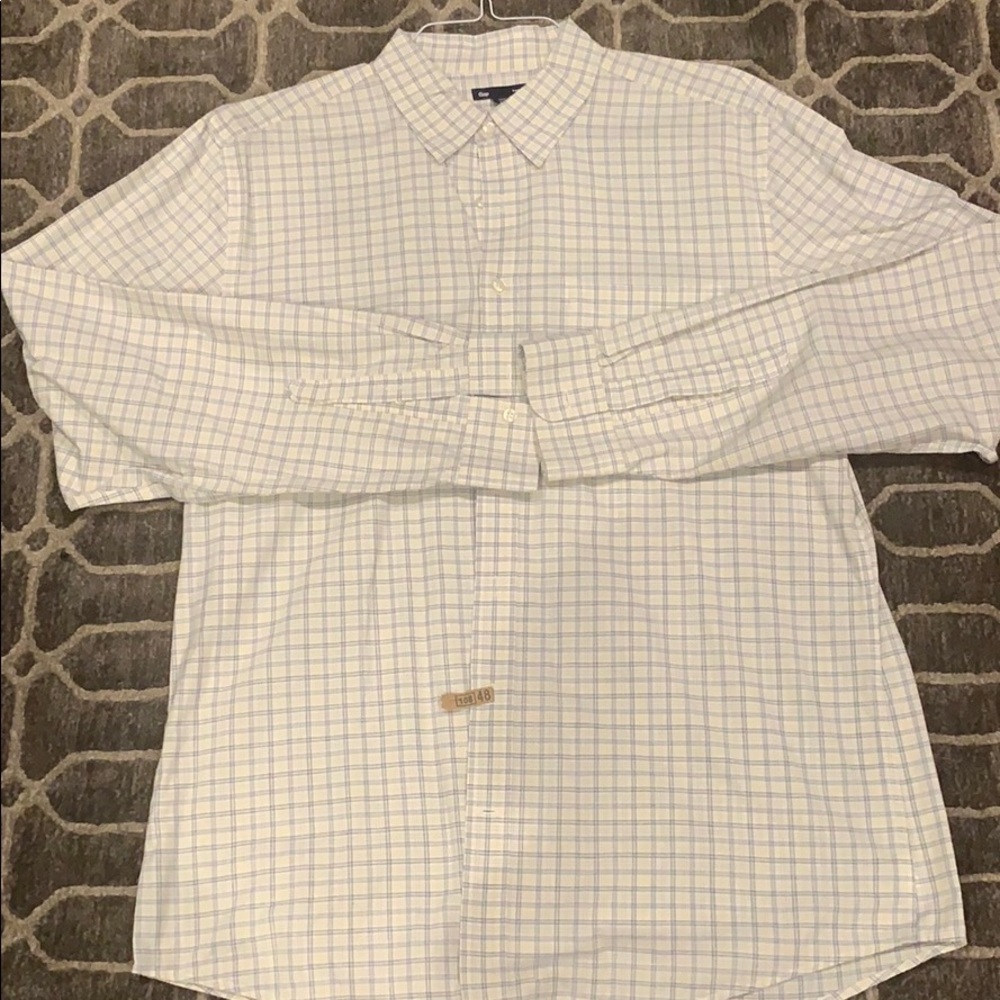 Men’s GAP button down